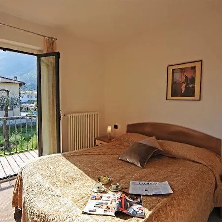 Apartment Sleeps 7 *