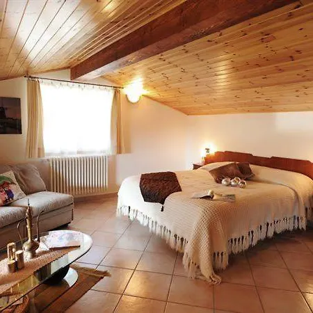 Sleeps 7 Ossuccio