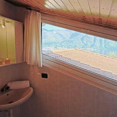 Sleeps 7 Lägenhet Ossuccio